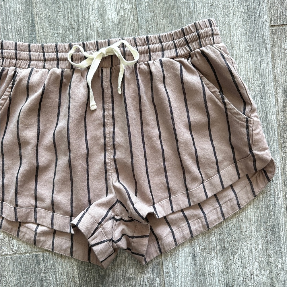 ♥️BILLABONG - ROAD TRIPPIN SHORTS♥️